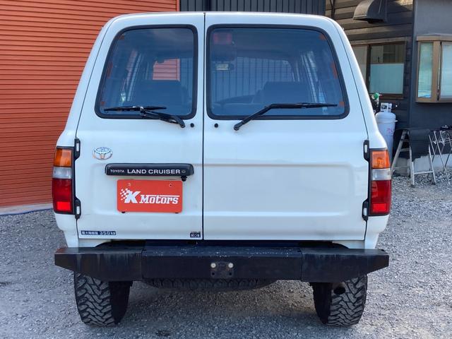 ランドクルーザー８０ ＧＸ　４ＷＤ　ＥＴＣ　バックカメラ　ナビ　ＴＶ　アルミホイール　シートヒーター　ＭＴ　ＣＤ　ＵＳＢ　ミュージックプレイヤー接続可（7枚目）