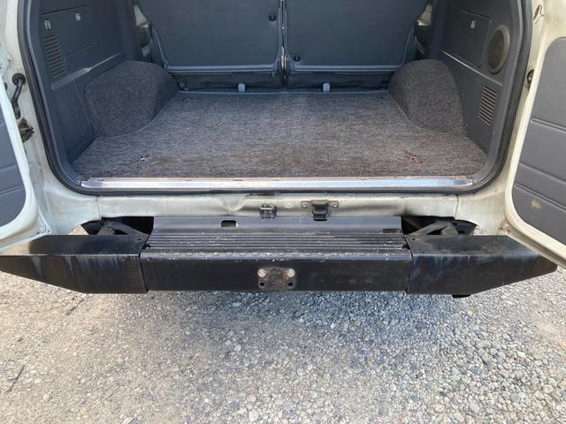 ランドクルーザー８０ ＧＸ　４ＷＤ　ＥＴＣ　バックカメラ　ナビ　ＴＶ　アルミホイール　シートヒーター　ＭＴ　ＣＤ　ＵＳＢ　ミュージックプレイヤー接続可（44枚目）