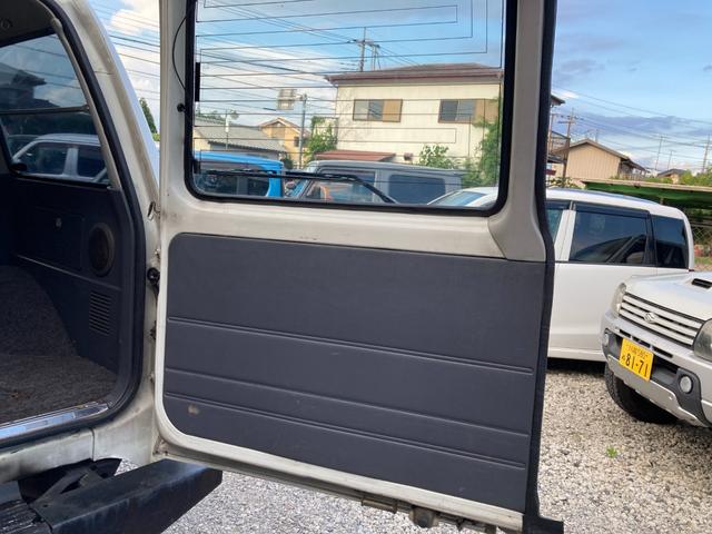 ランドクルーザー８０ ＧＸ　４ＷＤ　ＥＴＣ　バックカメラ　ナビ　ＴＶ　アルミホイール　シートヒーター　ＭＴ　ＣＤ　ＵＳＢ　ミュージックプレイヤー接続可（46枚目）