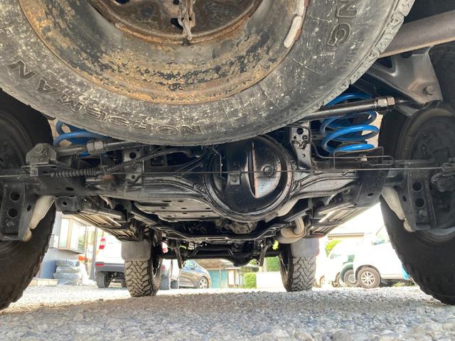 ランドクルーザー８０ ＧＸ　４ＷＤ　ＥＴＣ　バックカメラ　ナビ　ＴＶ　アルミホイール　シートヒーター　ＭＴ　ＣＤ　ＵＳＢ　ミュージックプレイヤー接続可（55枚目）