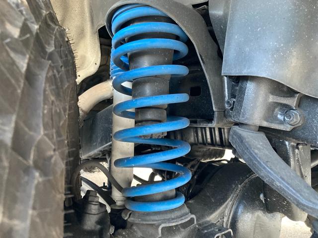 ランドクルーザー８０ ＧＸ　４ＷＤ　ＥＴＣ　バックカメラ　ナビ　ＴＶ　アルミホイール　シートヒーター　ＭＴ　ＣＤ　ＵＳＢ　ミュージックプレイヤー接続可（57枚目）