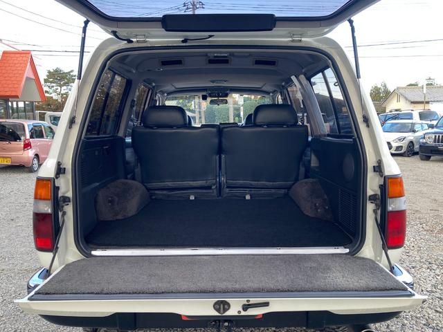 ランドクルーザー８０ ＶＸリミテッド　４ＷＤ　ＥＴＣ　バックカメラ　オートクルーズコントロール　サンルーフ　ナビ　ＴＶ　オートライト　ヘッドライトウォッシャー　アルミホイール　ＡＴ　ＣＤ　ＵＳＢ　Ｂｌｕｅｔｏｏｔｈ（37枚目）