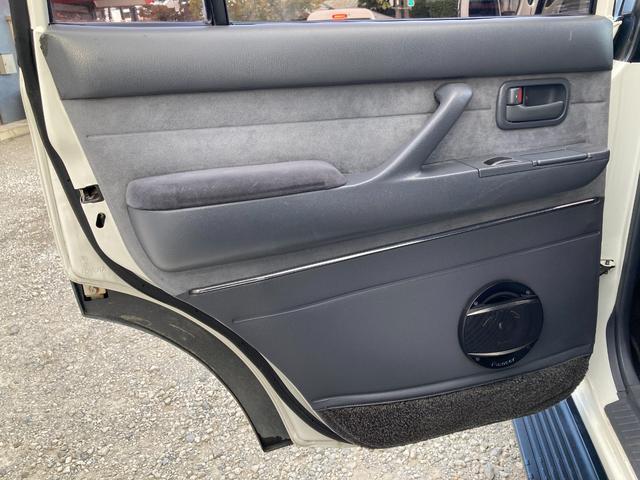 ランドクルーザー８０ ＶＸリミテッド　４ＷＤ　ＥＴＣ　バックカメラ　オートクルーズコントロール　サンルーフ　ナビ　ＴＶ　オートライト　ヘッドライトウォッシャー　アルミホイール　ＡＴ　ＣＤ　ＵＳＢ　Ｂｌｕｅｔｏｏｔｈ（53枚目）