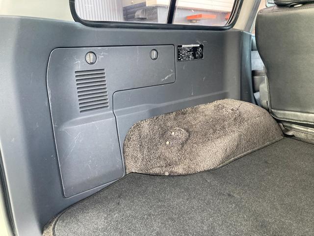 ランドクルーザー８０ ＶＸリミテッド　４ＷＤ　ＥＴＣ　バックカメラ　オートクルーズコントロール　サンルーフ　ナビ　ＴＶ　オートライト　ヘッドライトウォッシャー　アルミホイール　ＡＴ　ＣＤ　ＵＳＢ　Ｂｌｕｅｔｏｏｔｈ（55枚目）