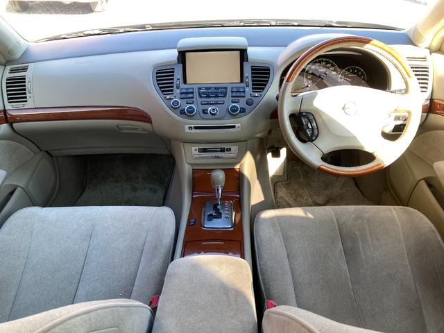 シーマ ４５０ＸＬ　ＥＴＣ　アルミホイール　ＨＩＤ　ＡＴ　キーレスエントリー　電動格納ミラー　盗難防止システム　パワーシート　ＣＤ　ＤＶＤ再生　カセット　ＡＢＳ　エアコン　パワーステアリング　パワーウィンドウ（2枚目）