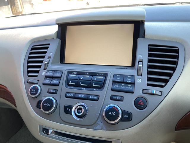 シーマ ４５０ＸＬ　ＥＴＣ　アルミホイール　ＨＩＤ　ＡＴ　キーレスエントリー　電動格納ミラー　盗難防止システム　パワーシート　ＣＤ　ＤＶＤ再生　カセット　ＡＢＳ　エアコン　パワーステアリング　パワーウィンドウ（4枚目）