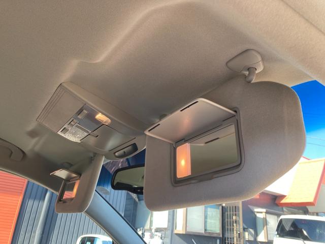 シーマ ４５０ＸＬ　ＥＴＣ　アルミホイール　ＨＩＤ　ＡＴ　キーレスエントリー　電動格納ミラー　盗難防止システム　パワーシート　ＣＤ　ＤＶＤ再生　カセット　ＡＢＳ　エアコン　パワーステアリング　パワーウィンドウ（10枚目）