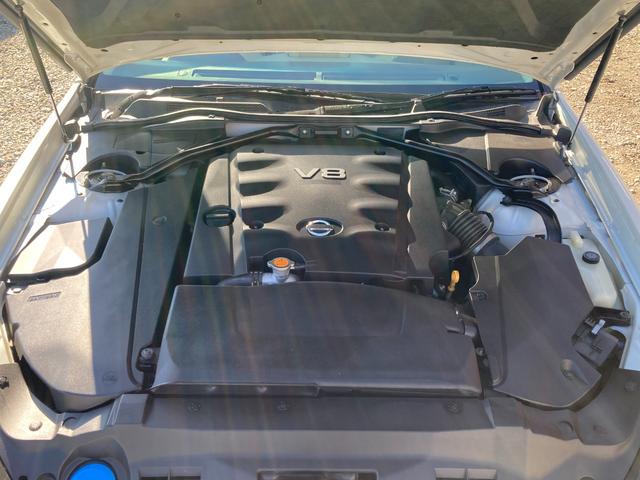 シーマ ４５０ＸＬ　ＥＴＣ　アルミホイール　ＨＩＤ　ＡＴ　キーレスエントリー　電動格納ミラー　盗難防止システム　パワーシート　ＣＤ　ＤＶＤ再生　カセット　ＡＢＳ　エアコン　パワーステアリング　パワーウィンドウ（21枚目）