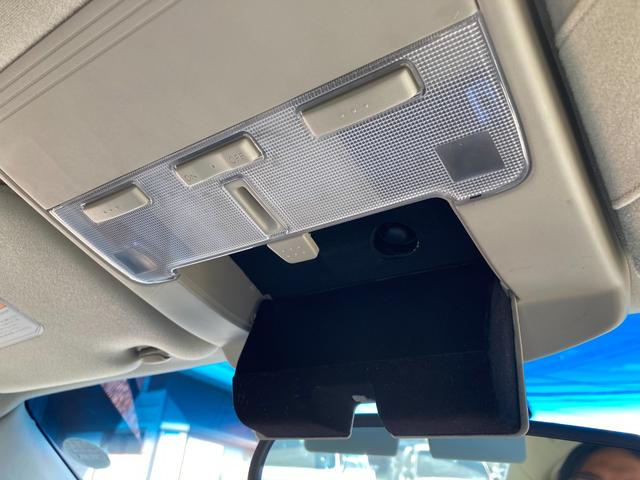 シーマ ４５０ＸＬ　ＥＴＣ　アルミホイール　ＨＩＤ　ＡＴ　キーレスエントリー　電動格納ミラー　盗難防止システム　パワーシート　ＣＤ　ＤＶＤ再生　カセット　ＡＢＳ　エアコン　パワーステアリング　パワーウィンドウ（26枚目）