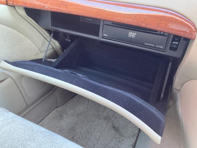 シーマ ４５０ＸＬ　ＥＴＣ　アルミホイール　ＨＩＤ　ＡＴ　キーレスエントリー　電動格納ミラー　盗難防止システム　パワーシート　ＣＤ　ＤＶＤ再生　カセット　ＡＢＳ　エアコン　パワーステアリング　パワーウィンドウ（38枚目）