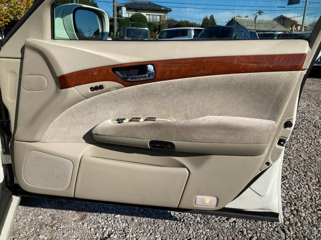 シーマ ４５０ＸＬ　ＥＴＣ　アルミホイール　ＨＩＤ　ＡＴ　キーレスエントリー　電動格納ミラー　盗難防止システム　パワーシート　ＣＤ　ＤＶＤ再生　カセット　ＡＢＳ　エアコン　パワーステアリング　パワーウィンドウ（48枚目）