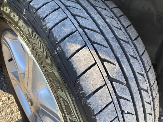 シーマ ４５０ＸＬ　ＥＴＣ　アルミホイール　ＨＩＤ　ＡＴ　キーレスエントリー　電動格納ミラー　盗難防止システム　パワーシート　ＣＤ　ＤＶＤ再生　カセット　ＡＢＳ　エアコン　パワーステアリング　パワーウィンドウ（49枚目）