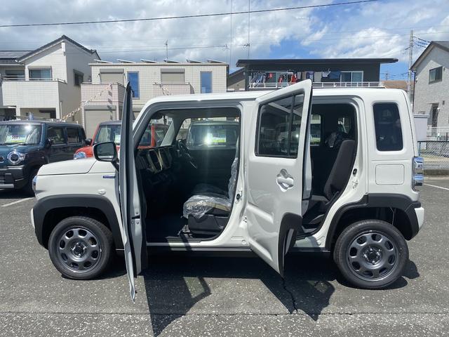 ハスラー ハイブリッドＧ　届出済未使用車　衝突軽減ブレーキ　パーキングセンサー　オートエアコン　プッシュ式エンジンスターター　ＬＥＤヘッドライト　オートクルーズ（8枚目）