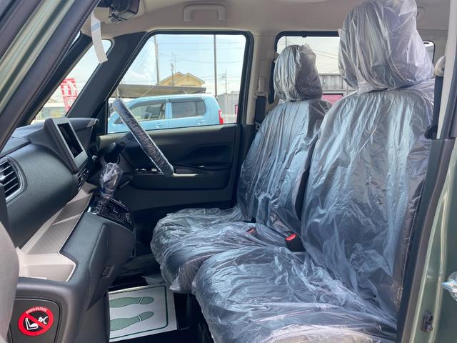 デリカミニ Ｇ　プレミアム　届出済未使用車　衝突軽減ブレーキ　両側パワースライドドア　前後パーキングセンサー　アラウンドビューモニター　電子パーキングブレーキ　オートブレーキホールド　ＬＥＤヘッドライト　フォグランプ（9枚目）