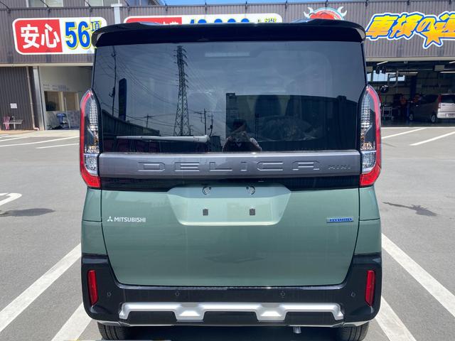デリカミニ Ｇ　プレミアム　届出済未使用車　衝突軽減ブレーキ　両側パワースライドドア　前後パーキングセンサー　アラウンドビューモニター　電子パーキングブレーキ　オートブレーキホールド　ＬＥＤヘッドライト　フォグランプ（11枚目）