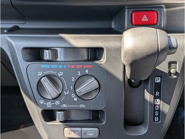 ミライース Ｌ　ＳＡＩＩＩ　禁煙　ブレーキサポート　盗難防止機能　パワーハンドル　ソナー　Ｗエアバック　Ａ－ＳＴＯＰ　横滑り防止　キーレスキー　パワーウインドウ　エアコン　ＡＢＳ　安全ボディ　運転席エアバッグ　メンテナンスノート（25枚目）