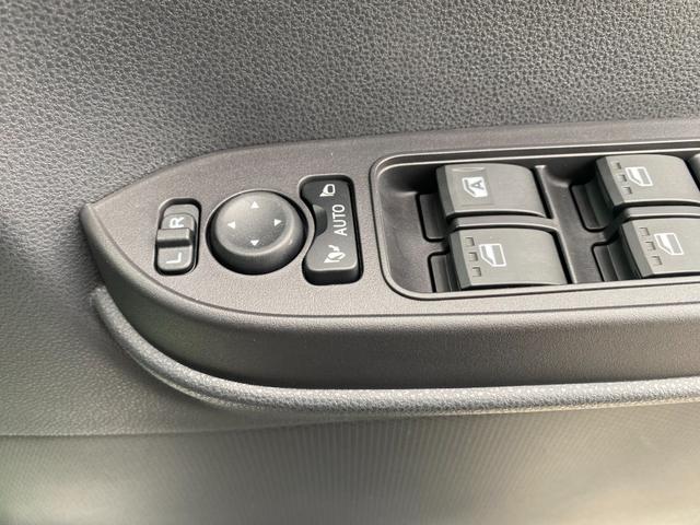 タント カスタムＲＳ　衝突軽減Ｂ　安全ボディー　コーナーセンサー付き　車線逸脱警告　ＡＡＣ　セキュリティ　Ｓヒーター　ＬＥＤヘットライト　キーフリーシステム　フルフラット　サイドエアバッグ　ベンチシート　エアバック　ＰＷ（22枚目）