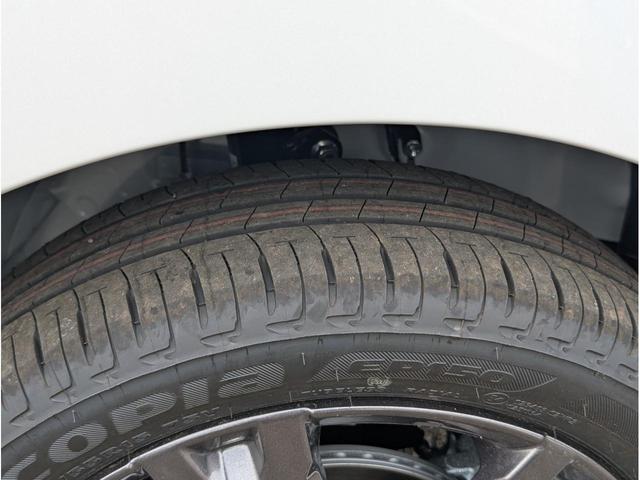 タント ファンクロスターボ　Ｐソナー　誤発進抑制機能　車線逸脱警報　ＥＣＯアイドル　ＬＥＤライト　フルフラット　シートヒーター　サイドエアバッグ　キーフリー　スマートキー　セキュリティアラーム　オートエアコン　衝突安全ボディ（17枚目）