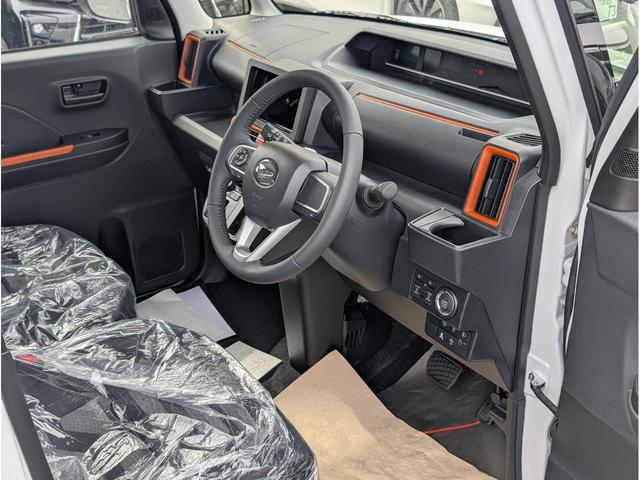 タント ファンクロスターボ　Ｐソナー　誤発進抑制機能　車線逸脱警報　ＥＣＯアイドル　ＬＥＤライト　フルフラット　シートヒーター　サイドエアバッグ　キーフリー　スマートキー　セキュリティアラーム　オートエアコン　衝突安全ボディ（34枚目）