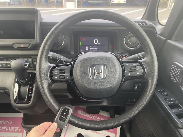 Ｎ－ＢＯＸカスタム ベースグレード　追突軽減ブレーキ　禁煙　レーンキープ　スマキー　アイドリング　ＬＥＤライト　オートエアコン　前席シートヒーター　クルーズコントロール　ＥＳＣ　サイドカーテンエアバック　パワーステアリング　記録簿（11枚目）
