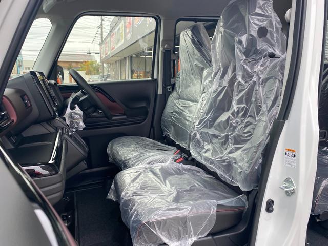 スペーシアカスタム ハイブリッドＸＳ　届出済未使用車　両側パワースライドドア　クルーズコントロール　電動パーキングブレーキ　運転席助手席シートヒーター　マルチユースフラップ　ＵＳＢ／タイプＣソケット　禁煙車（9枚目）