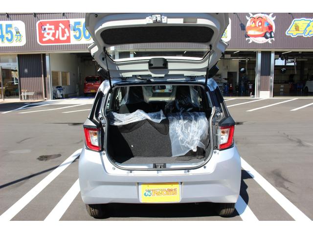 ミライース Ｌ　ＳＡＩＩＩ　届出済未使用車　衝突軽減ブレーキ　パワーウィンドウ　パワーステアリング　オートライト　メンテナンスノート　禁煙車（12枚目）