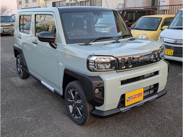 タフト Ｇ　ダーククロムベンチャー　届出済未使用車　衝突軽減ブレーキ　禁煙車　クルーズコントロール　ＬＥＤライト　レーンキープアシスト　スマートキー　シートヒーター付き　パワーステアリング　ガラスルーフ　オートエアコン　ＡＢＳ（6枚目）
