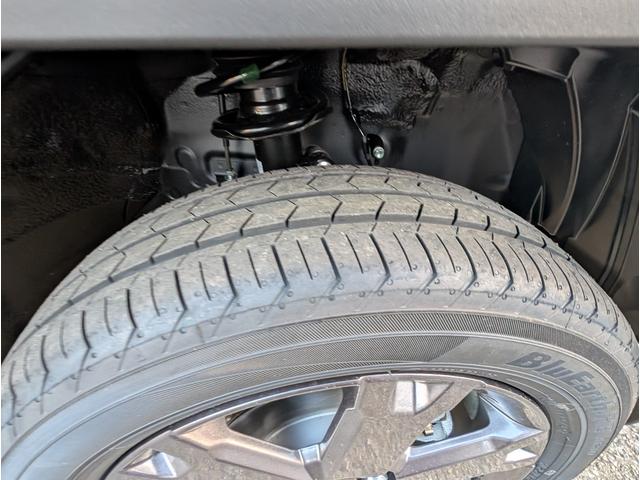 タフト Ｇ　ダーククロムベンチャー　届出済未使用車　衝突軽減ブレーキ　禁煙車　クルーズコントロール　ＬＥＤライト　レーンキープアシスト　スマートキー　シートヒーター付き　パワーステアリング　ガラスルーフ　オートエアコン　ＡＢＳ（19枚目）