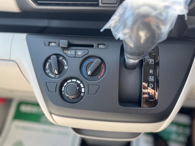 ルークス Ｓ　届出済未使用車　衝突軽減ブレーキ　禁煙車　カーテンエアバッグ　キーレスエントリーキー　Ｗエアバッグ　パワーウィンドー　衝突被害軽減装置　横滑防止装置　パワステ　エアバック（16枚目）