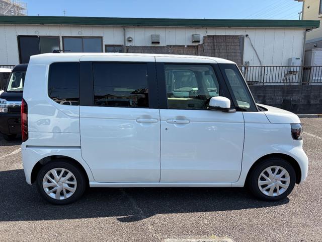 Ｎ－ＢＯＸ ベースグレード　届出済未使用車　衝突軽減ブレーキ　禁煙車　スマートキ－　フルフラットシート　カーテンエアバック　ＬＥＤヘッドライト　オートクルーズ　イモビライザー　ＥＣＯモード　オートエアコン　前席シートヒーター（7枚目）