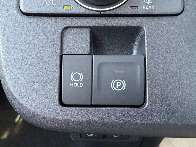 ムーヴキャンバス ストライプスＧ　届出済未使用車　衝突軽減ブレーキ　禁煙車　ＢＬＵＥＴＯＯＴＨ　前後障害物センサー　アイドルストップ　禁煙　Ｂカメラ　パワーウインドウ　セキュリティアラーム　フルフラット　スマートキープッシュスタート（17枚目）