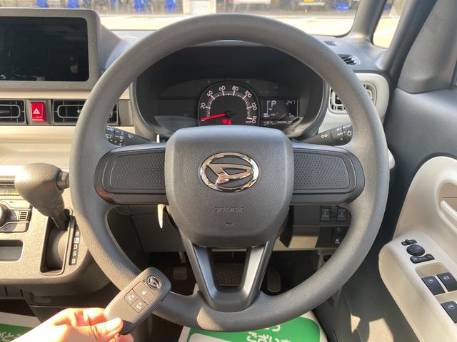 ムーヴキャンバス ストライプスＸ　届出済未使用車　衝突軽減ブレーキ　禁煙車　衝突被害軽減ブレーキ　両側オートスライドドア　横滑り防止機能　コーナーセンサー　エアコン　衝突安全ボディ　オートハイビーム　オートライト　ベンチシート　ＡＢＳ（16枚目）