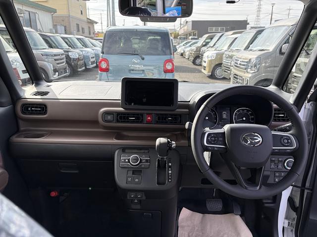 ムーヴキャンバス ストライプスＧターボ　届出済未使用車　衝突軽減ブレーキ　禁煙車　オートクルーズ　フルオートエアコン　オートライト　キーフリーシステム　スマートキー　シートＨ　Ｂカメラ　フルフラット　レーンキープ　ベンチシート（6枚目）