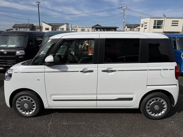 ムーヴキャンバス ストライプスＧターボ　届出済未使用車　衝突軽減ブレーキ　禁煙車　オートクルーズ　フルオートエアコン　オートライト　キーフリーシステム　スマートキー　シートＨ　Ｂカメラ　フルフラット　レーンキープ　ベンチシート（7枚目）