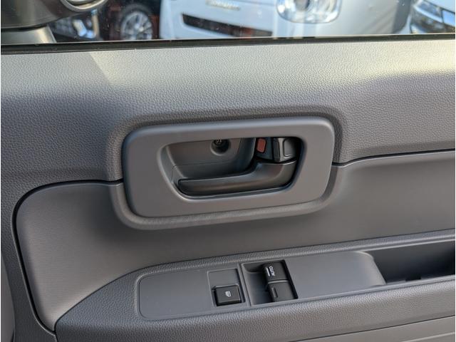 N-VAN G 電動格納式ドアミラー 運転席エアバック 点検記録簿 横滑防止装置 前席パワーウィンドウ ベンチシート 助手席エアバック 禁煙 フルフラットシート キーレスエントリーシステム パワステ オートエアコン(30枚目)