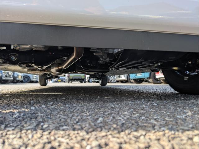 N-VAN G 電動格納式ドアミラー 運転席エアバック 点検記録簿 横滑防止装置 前席パワーウィンドウ ベンチシート 助手席エアバック 禁煙 フルフラットシート キーレスエントリーシステム パワステ オートエアコン(44枚目)