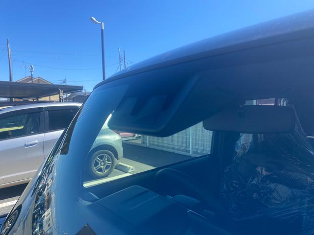 タフト Ｇ　ダーククロムベンチャー　コーナーソナー　ＥＳＣ　サイドＳＲＳ　クルーズコントロール　オートマチックハイビーム　ＬＥＤライト　レーンキープアシスト　パワーステアリング　アイドリングＳ　キーフリー　ルーフレール　スマートキー（23枚目）