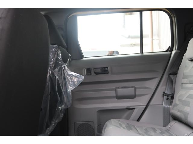 タフト Ｘ　ハイビームアシスト　デュアルエアバッグ　安全ボディ　ＡＡＣ　キーフリー　レーンキープ　横滑り防止機能　運転席エアバック　サイドエアバッグ　パワーウィンドウ　ＬＥＤヘッドライト　ガラスルーフ　パワステ（20枚目）