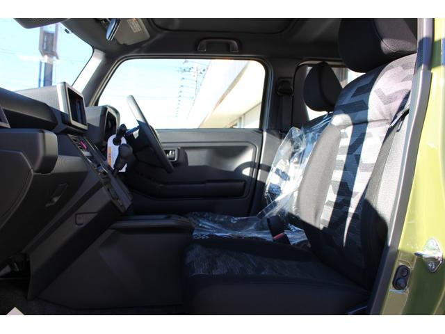 タフト Ｘ　ハイビームアシスト　デュアルエアバッグ　安全ボディ　ＡＡＣ　キーフリー　レーンキープ　横滑り防止機能　運転席エアバック　サイドエアバッグ　パワーウィンドウ　ＬＥＤヘッドライト　ガラスルーフ　パワステ（11枚目）