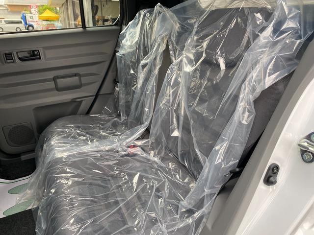 タフト Ｘ　ハイビームアシスト　デュアルエアバッグ　安全ボディ　ＡＡＣ　キーフリー　レーンキープ　横滑り防止機能　運転席エアバック　サイドエアバッグ　パワーウィンドウ　ＬＥＤヘッドライト　ガラスルーフ　パワステ（11枚目）