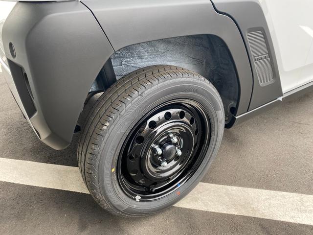 タフト Ｘ　ハイビームアシスト　デュアルエアバッグ　安全ボディ　ＡＡＣ　キーフリー　レーンキープ　横滑り防止機能　運転席エアバック　サイドエアバッグ　パワーウィンドウ　ＬＥＤヘッドライト　ガラスルーフ　パワステ（14枚目）