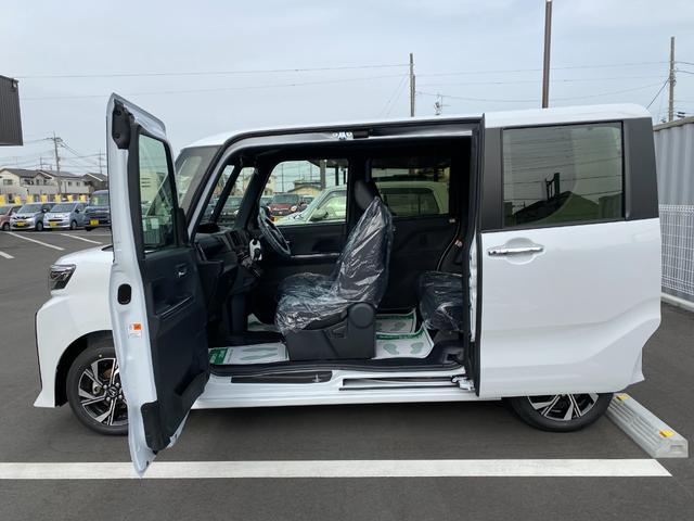 タント カスタムＸ　衝突軽減ブレーキ　リアコーナーセンサー　車線逸脱防止　アイドリングストップ機能　盗難警報装置　フルフラット　ＬＥＤ　キーレスエントリー　前席シートヒーター　オートＬＥＤ　スマキー　エアコン　パワステ（6枚目）