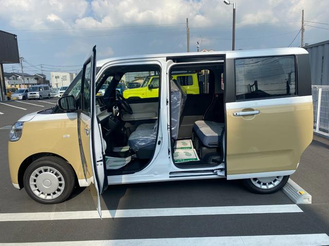 ムーヴキャンバス ストライプスＧ　前後障害物センサー　アイドルストップ　Ｂカメラ　パワーウインドウ　セキュリティアラーム　フルフラット　スマートキープッシュスタート　カーテンエアバック　Ｓヒーター　キーフリーキー（7枚目）