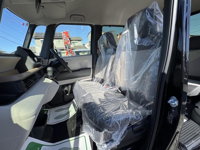 Ｎ－ＢＯＸ ベースグレード　衝突軽減システム　スマートキ－　車線維持支援システム　禁煙　フルフラットシート　カーテンエアバック　イモビライザー　ＥＣＯモード　横滑り防止　オートクルーズ　ＬＥＤヘッドライト　キーフリー　ＡＢＳ（8枚目）