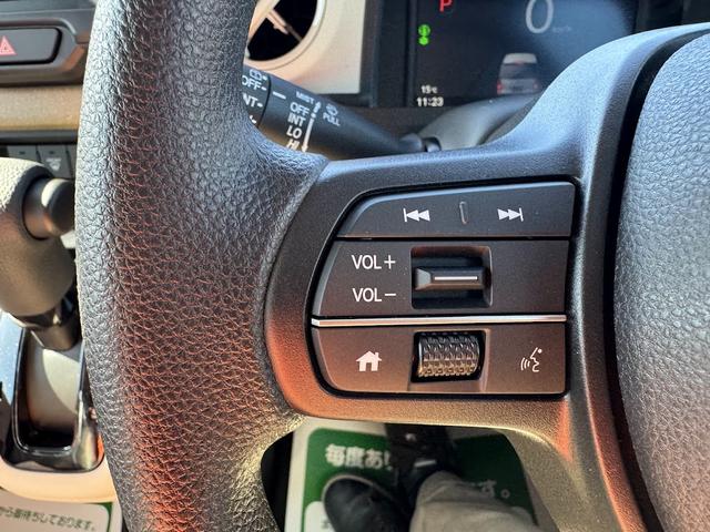 Ｎ－ＢＯＸ ベースグレード　衝突軽減システム　スマートキ－　車線維持支援システム　禁煙　フルフラットシート　カーテンエアバック　イモビライザー　ＥＣＯモード　横滑り防止　オートクルーズ　ＬＥＤヘッドライト　キーフリー　ＡＢＳ（19枚目）