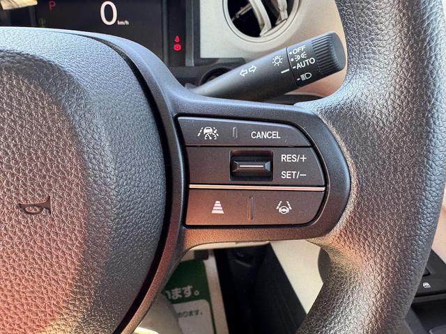 Ｎ－ＢＯＸ ベースグレード　衝突軽減システム　スマートキ－　車線維持支援システム　禁煙　フルフラットシート　カーテンエアバック　イモビライザー　ＥＣＯモード　横滑り防止　オートクルーズ　ＬＥＤヘッドライト　キーフリー　ＡＢＳ（20枚目）