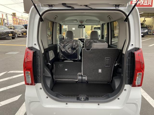 タント L VSC 前後ソナー アイドリングストップ機能 レーダーブレーキサポート セキュリティーアラーム リモコンキー LEDライト オートハイビーム 車線逸脱防止 Wエアバッグ スマートキー&プッシュスタート(11枚目)