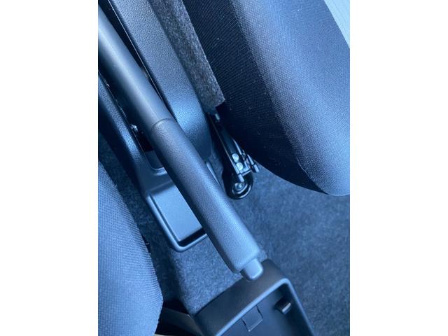 ミライース Ｌ　ＳＡＩＩＩ　アイドリングＳＴＯＰ　前後障害物センサー　衝突防止　キ－レス　イモビライザー　Ｗエアバッグ　横滑防止　パワーウインドウ　オートハイビーム　パワーハンドル　オートエアコン　運転席エアバック　ＡＢＳ（18枚目）