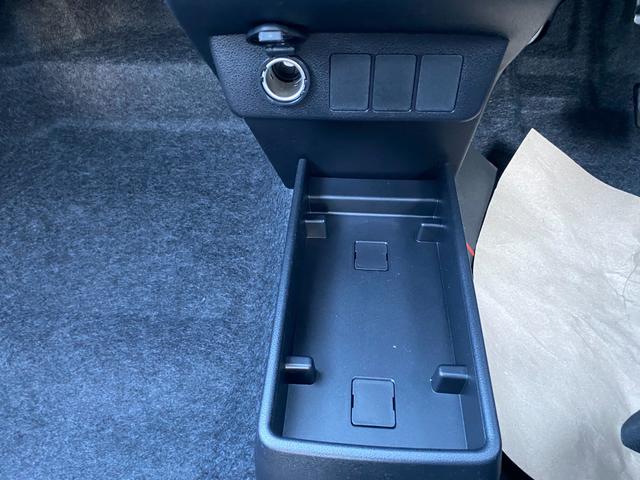 ミライース Ｌ　ＳＡＩＩＩ　アイドリングＳＴＯＰ　前後障害物センサー　衝突防止　キ－レス　イモビライザー　Ｗエアバッグ　横滑防止　パワーウインドウ　オートハイビーム　パワーハンドル　オートエアコン　運転席エアバック　ＡＢＳ（19枚目）