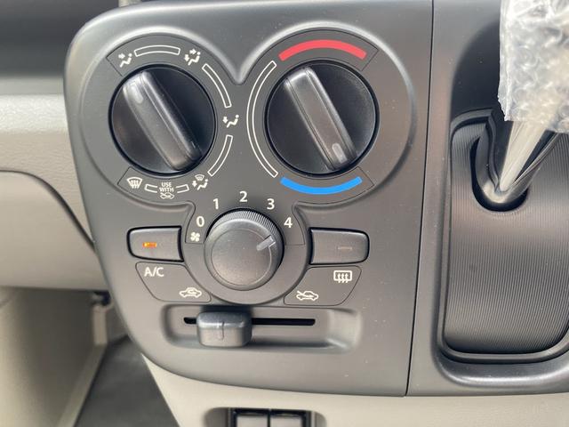 エブリイ ＰＣ　Ｉ－ＳＴＯＰ　Ｗエアバッグ　キーレスエントリーシステム　オートハイビーム　前席パワーウインドウ　セキュリティーアラーム　エアバック　ＬＥＤヘッド　オートエアコン　横滑り防止　シートヒーター付　ＡＢＳ（17枚目）